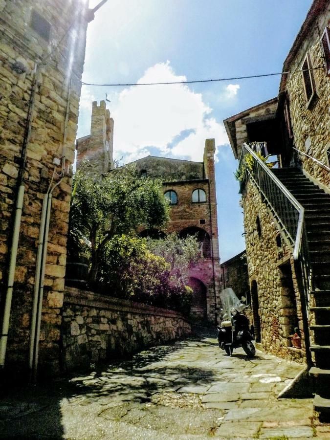 Centralissimo Nel Cuore Del Borgo Suvereto Eksteriør bilde